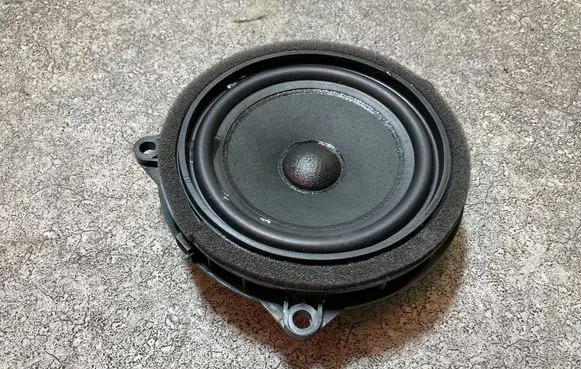 BMW 2 F44 Front door speaker 8715685 10597510F