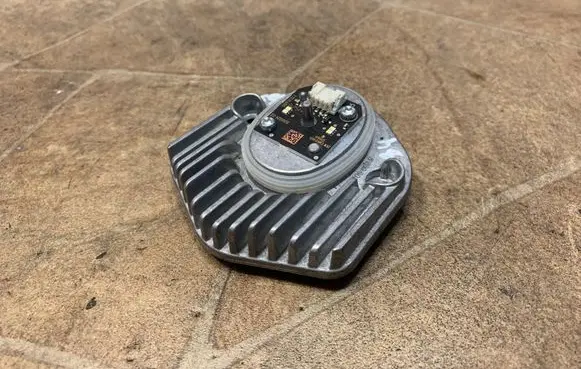 BMW 7 G11 G12 LED ballast control module 77211605