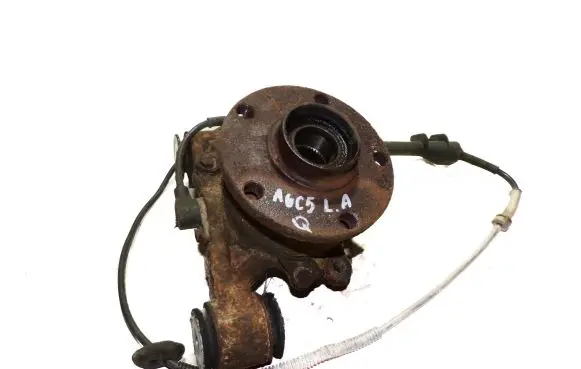 Audi A6 S6 C5 4B Rear wheel hub