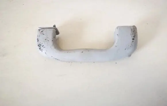 Opel Zafira B Front interior roof grab handle 13118200