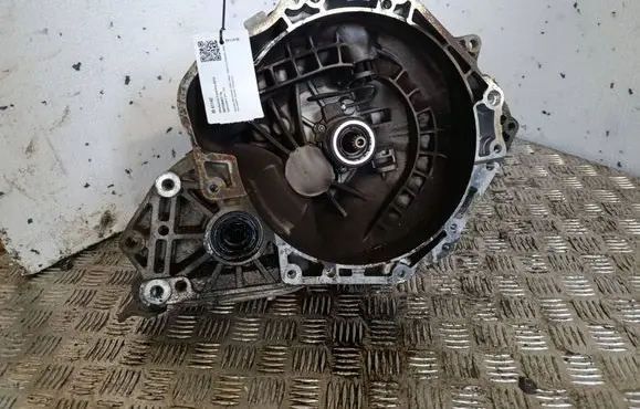 Opel Combo C Manual 5 speed gearbox 55355489