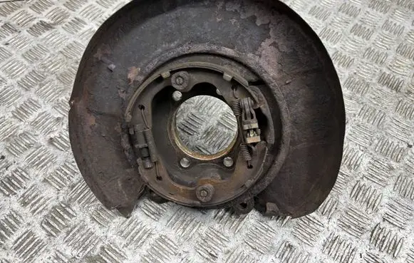 Nissan 350Z Rear wheel hub