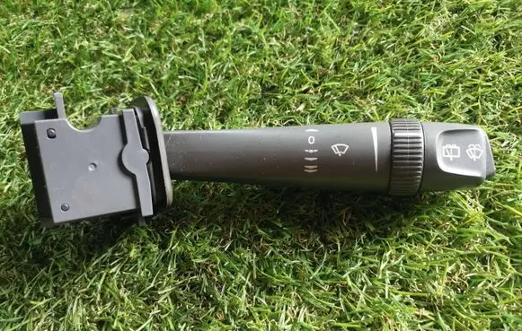 Volvo S60 Wiper control stalk 9452391