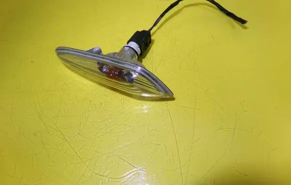 BMW 3 E46 Front fender indicator light 4166R