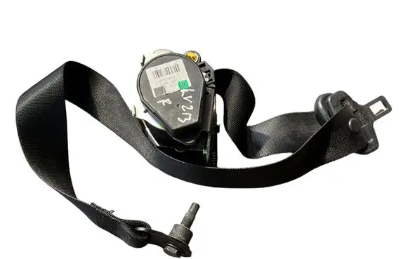 Mercedes-Benz B W245 Front seatbelt 607718200 006R000