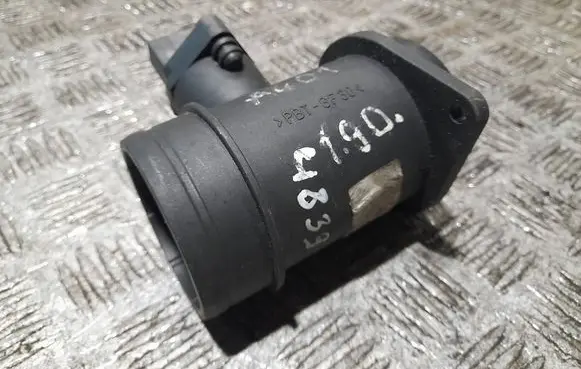 Audi A4 S4 B6 8E 8H Mass air flow meter 0281002216