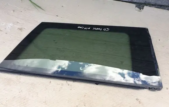 Mini One - Cooper Coupe R56 Rear side window