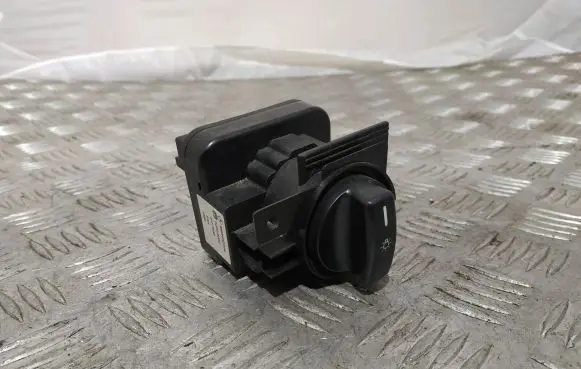 Mercedes-Benz A W169 Light switch A1695452204