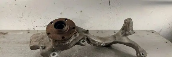 Audi A6 S6 C6 4F Front wheel hub spindle knuckle
