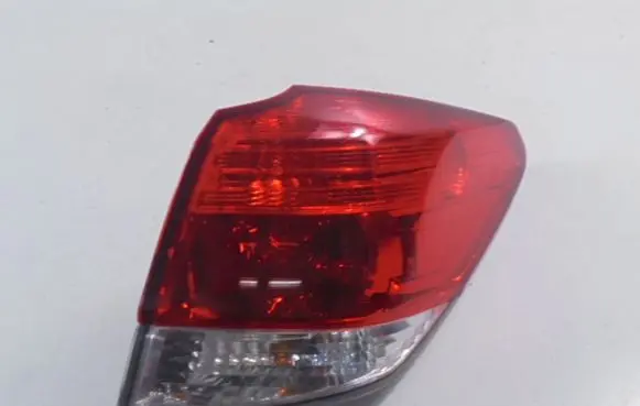 Subaru Outback Rear/tail lights 220-20067