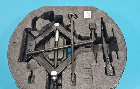 Hyundai i30 Lift Jack 09100S0100 IMPRK1548820