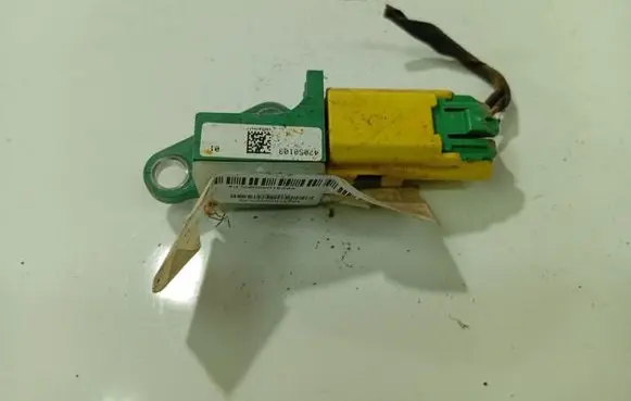 Volkswagen PASSAT B6 Airbag deployment crash/impact sensor 3C0909606