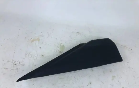 Maserati Ghibli (C) pillar trim 06700174030 30157 270TT2017