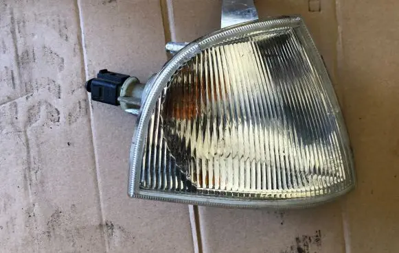 Skoda Octavia Mk1 (1U) Front indicator light
