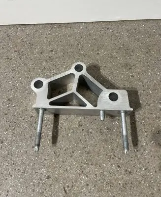 Audi A8 S8 D4 4H Engine mounting bracket 4H0857022A