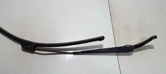 Volvo S80 Front wiper blade arm 9484615 09484611