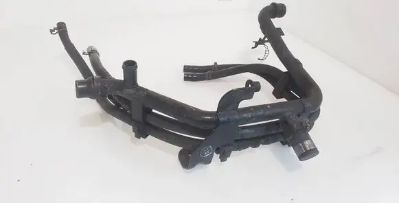 Coolant pipe/hose