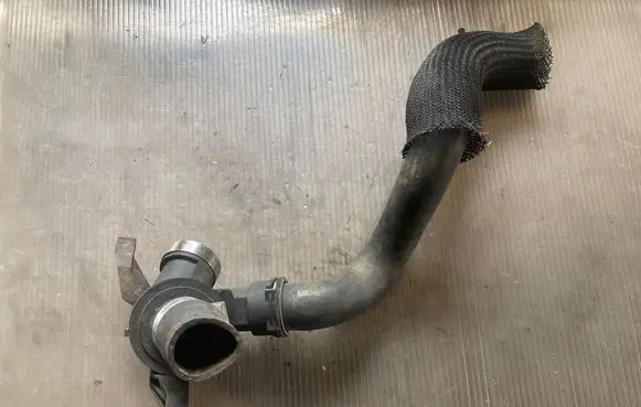 Jeep Compass Thermostat housing A6512000515