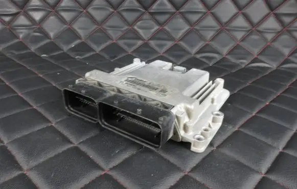 Iveco Daily 5th gen Engine control unit/module 0281017455 5801352711 10R036332