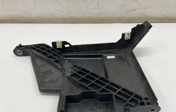 Mini Clubman F54 Battery tray heat shield 7351482