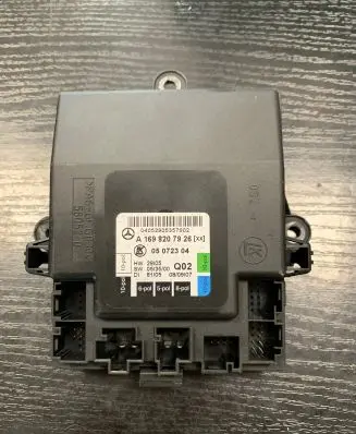 Mercedes-Benz A W169 Door control unit/module A1698207926