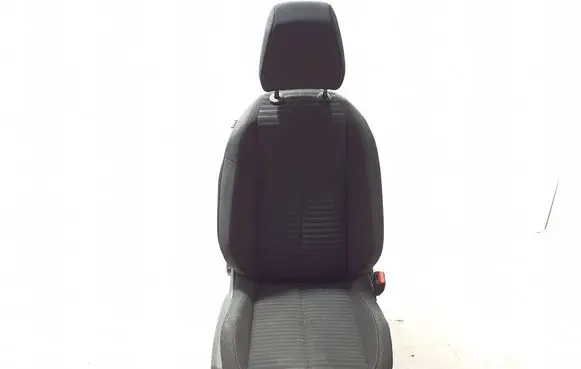 Peugeot 2008 II Front passenger seat