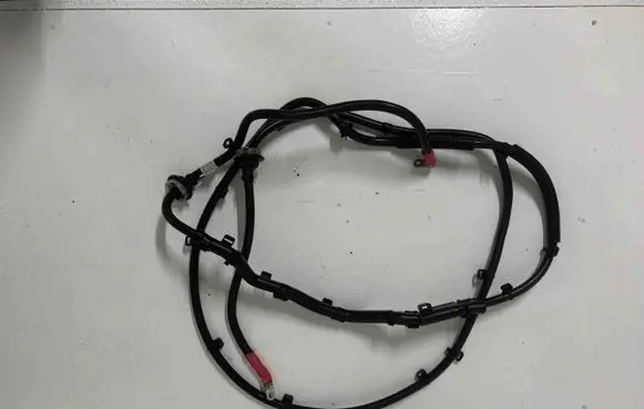 Positive cable (battery)