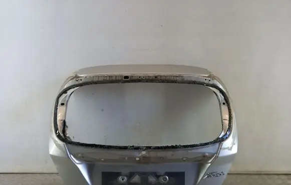 Ford Fiesta Tailgate/trunk/boot lid 8A61A40414AH