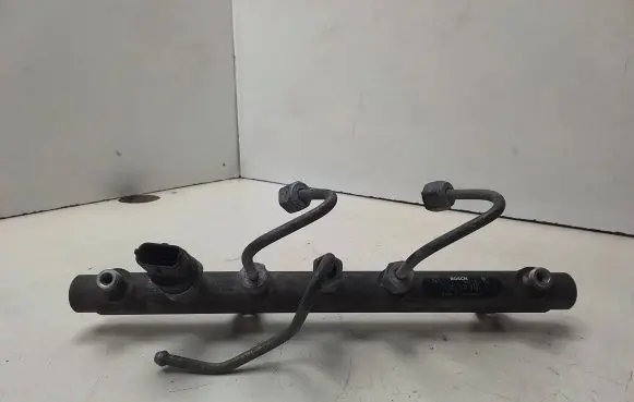 Peugeot 308 Fuel main line pipe 7700111013 0445214015