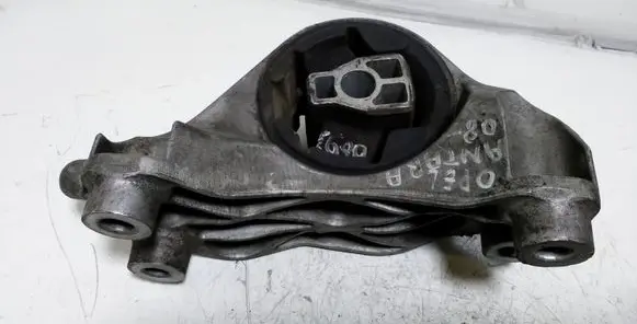 Opel Antara Engine mount bracket