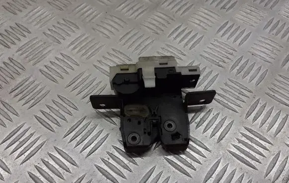 Renault Megane II Tailgate/trunk/boot lock/catch/latch 8200076240K