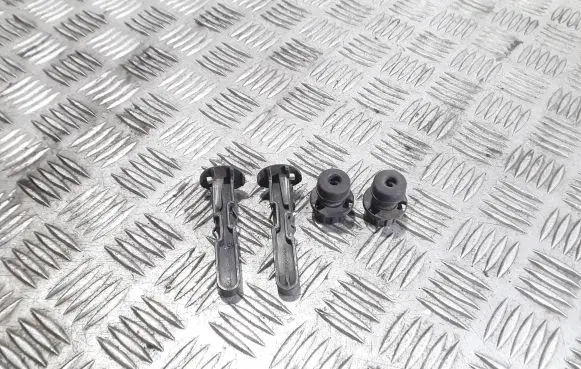 Renault Megane II Radiator support slam panel bracket 8200139654 8200269601