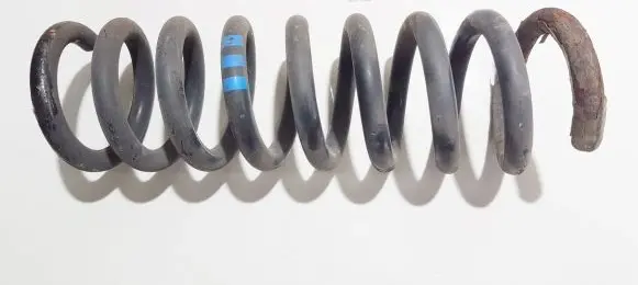 Mercedes-Benz C W203 Rear coil spring
