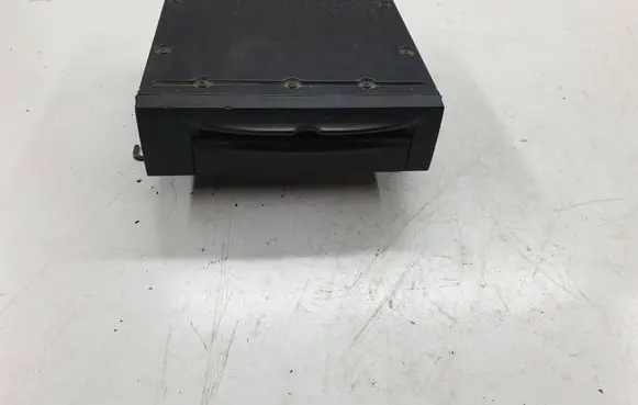 Volvo XC90 CD/DVD changer 3796991