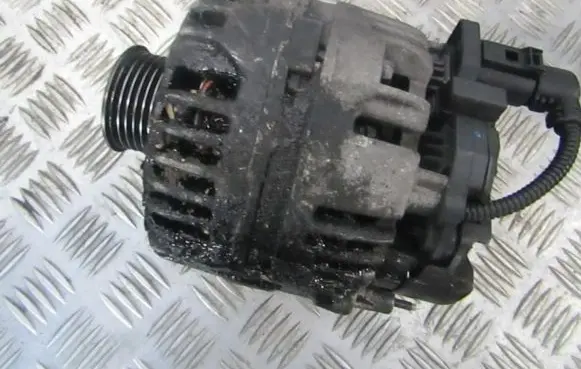 Volkswagen Golf V Generator/alternator 03c903023d 0124325128