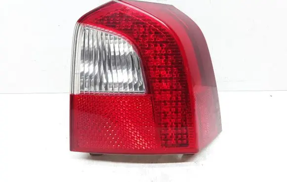 Volvo V70 Rear/tail lights 30698984