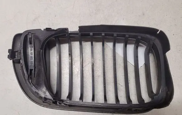 BMW 1 E81 E87 Front grill 51137072129 511370305470 511370429639