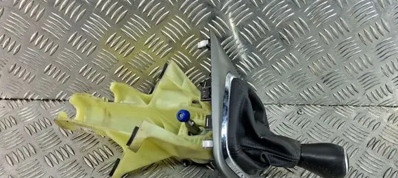 Honda CR-V Gear shifter/selector 