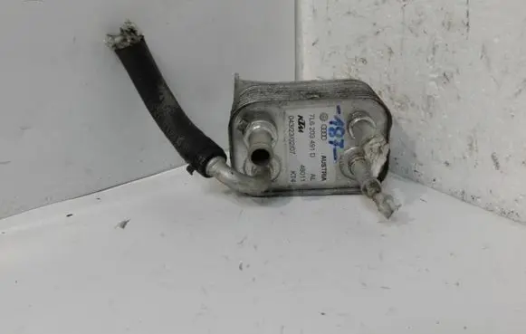 Audi Q7 4L Fuel cooler (radiator) 7L6203491D
