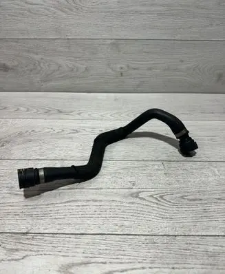 BMW X5 E53 Engine coolant pipe/hose 7789403