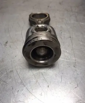 Volvo V40 Piston with connecting rod 75L101