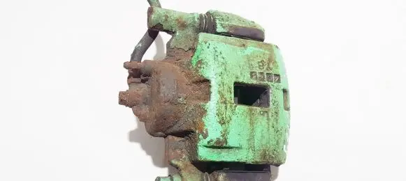 Mazda 626 Front brake caliper