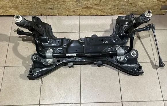 Ford Escape IV Front subframe LX615019A LX615482ANA