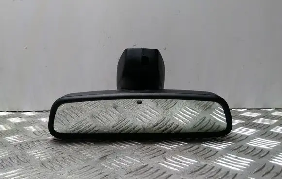 Rear view mirror (interior)