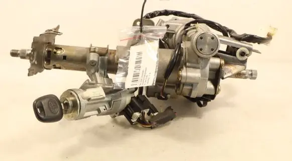 Toyota Yaris Power steering pump 6900000472
