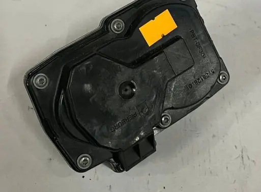 Volkswagen PASSAT B8 Intake manifold valve actuator/motor 3Q0253691K