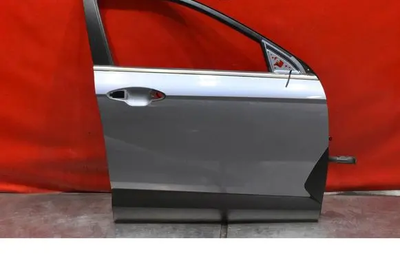 Hyundai Kona I Front door