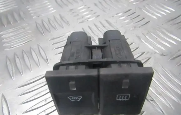 Ford Mondeo Mk III Windscreen/window heater switch 1s7t18k574aa 1s7t-18k574-aa
