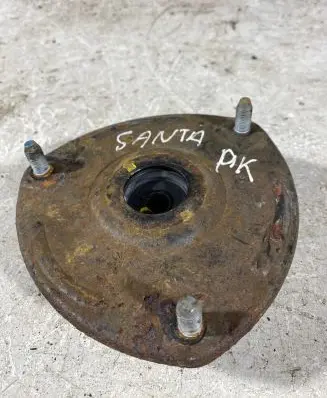 Hyundai Santa Fe Coil spring mount 