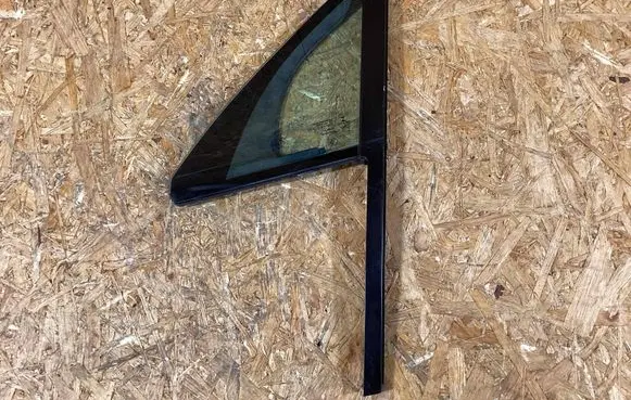 Porsche Macan (95B) Rear side glass trim 95b845113